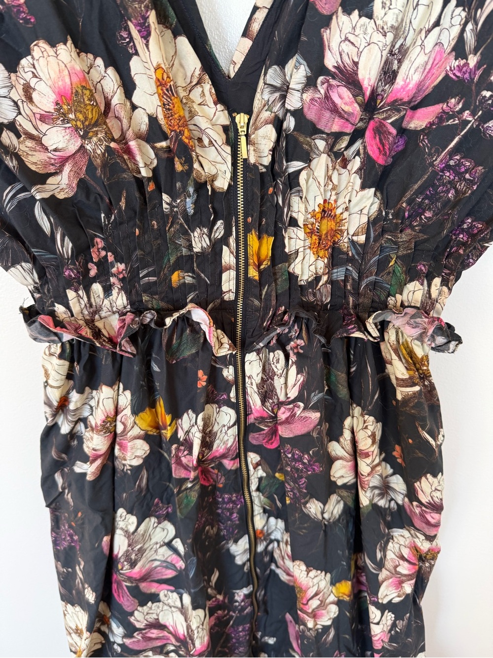 ANTHROPOLOGIE V-Neck Zip Front Midi Dress in Black Colorful Floral - Picture 4 of 13